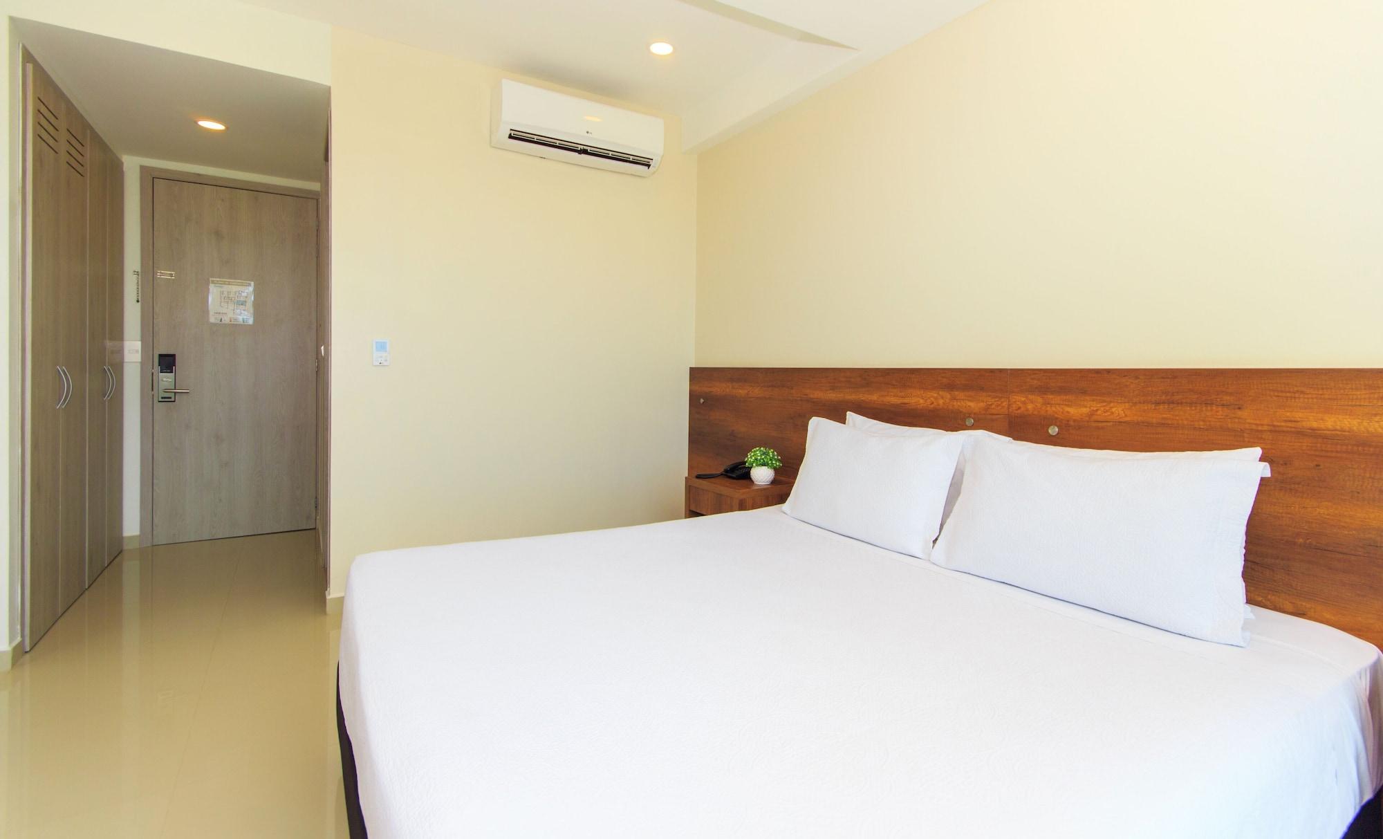 Summer Hotel