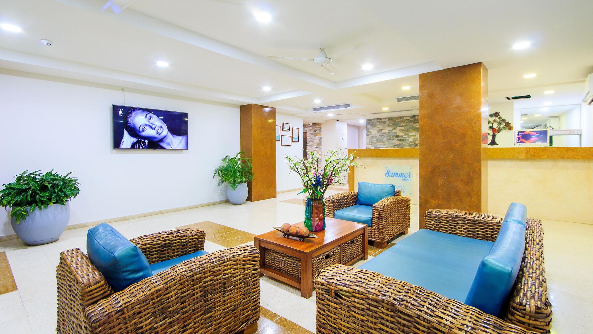 Summer Hotel